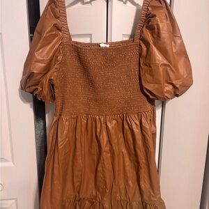 ODDY Brown Smocked Ruffled Blouse